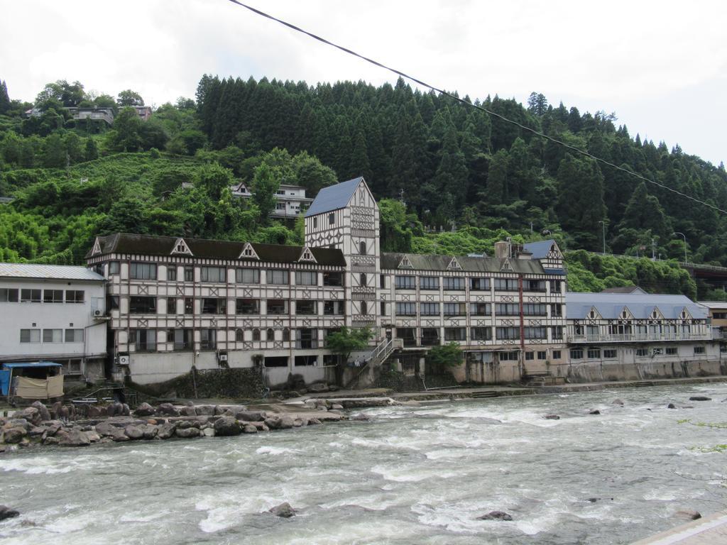Amagase Onsen Hotel Suikoen Hita Eksteriør bilde