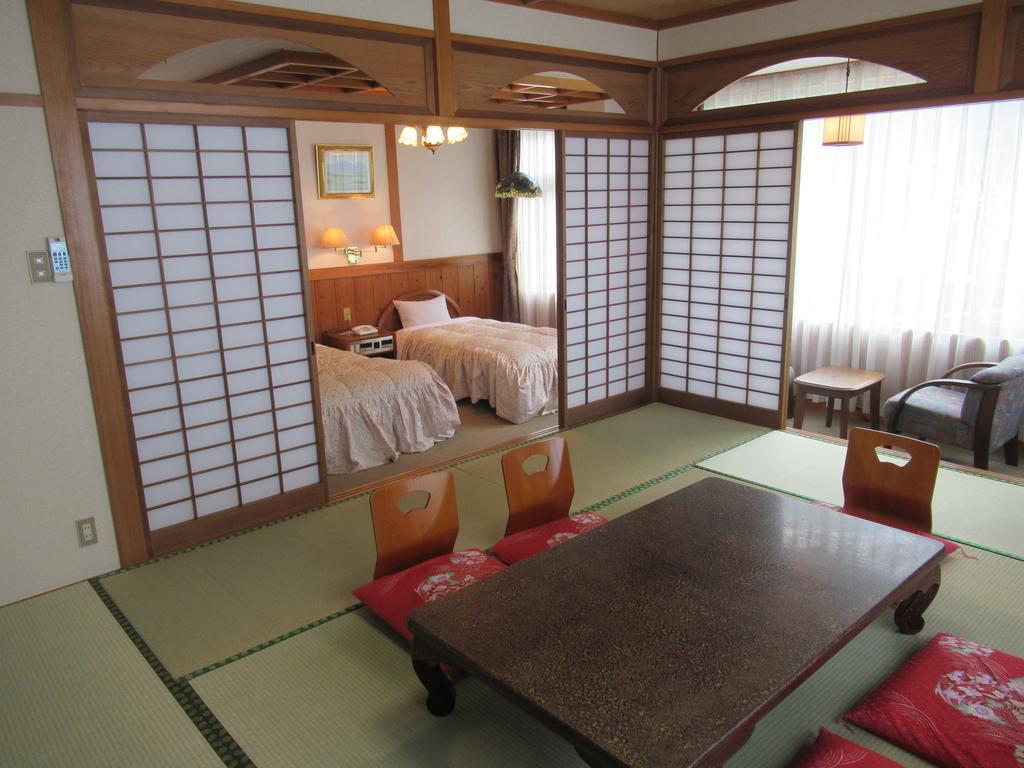 Amagase Onsen Hotel Suikoen Hita Eksteriør bilde