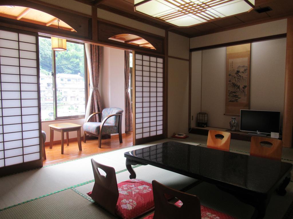 Amagase Onsen Hotel Suikoen Hita Eksteriør bilde