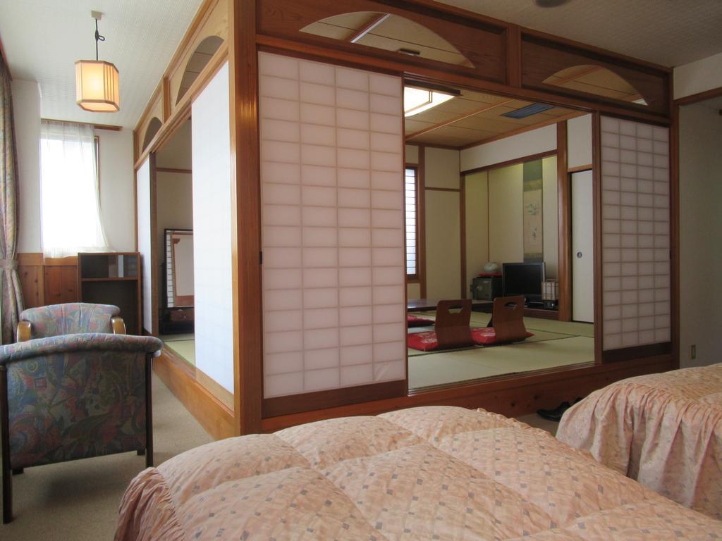 Amagase Onsen Hotel Suikoen Hita Eksteriør bilde